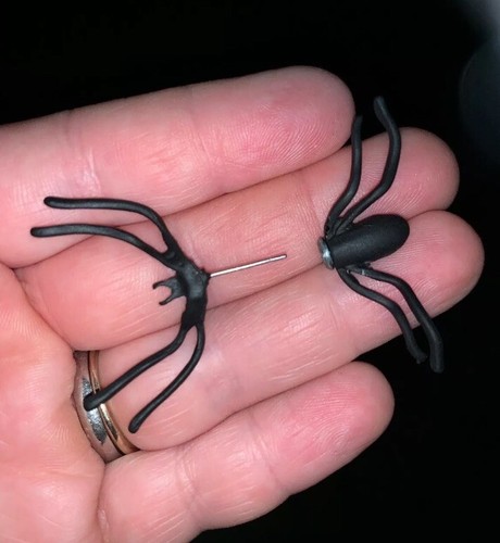 Stud earring spider - 1, new