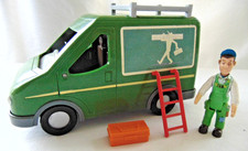 FIREMAN SAM - MIKE FLOOD POSABLE FIGURE WITH MIKES VAN, LADDER AND TOOLBOX