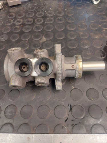Mk1 ford focus brake master - focus,