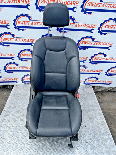 Mercedes w204 front right seat - right,
