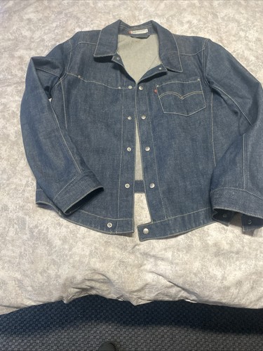 Large levi engineered denim - large,