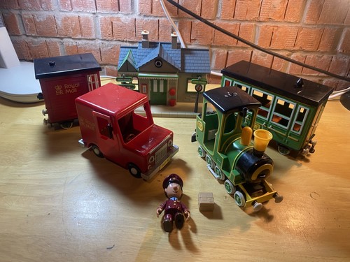 Postman pat greendale train - postman,