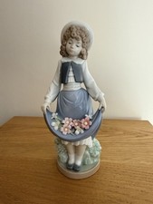 Lladro The School Girl