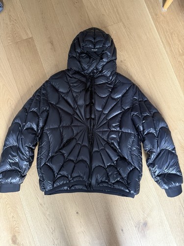 Moncler spider man puffer - moncler,
