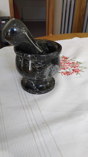 Small marble pestle and mortar - small,