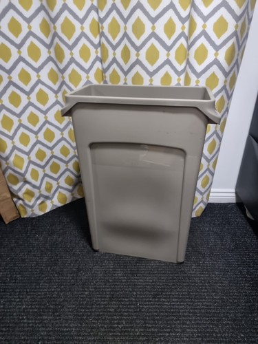 Rubbermaid recycling bin grey - rubbermaid,