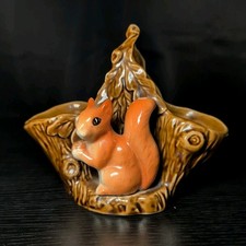 Vintage SylvaC 1960s 4240 Red Squirrel Woodland Basket Vase