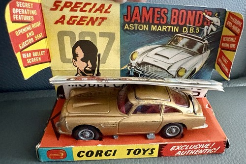 1965 diecast corgi car - corgi, 1:43