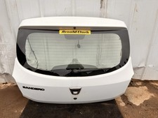 dacia sandro tailgate white