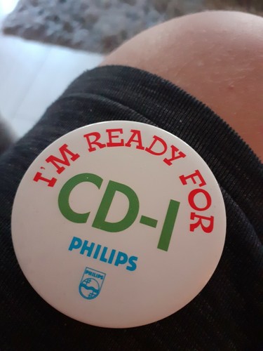 Philips vintage badge - philips, 1