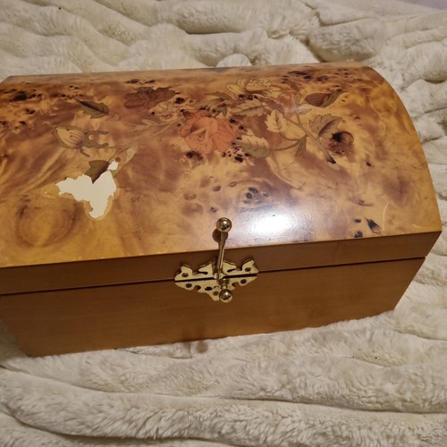Large mele dome top - dome,