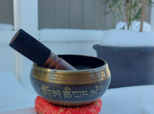 Tibetan singing bowl with
