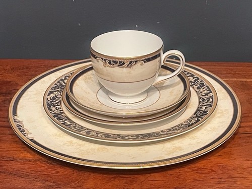 Wedgwood cornucopia place - 5, pc