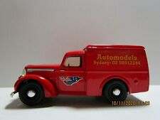 Dinky DY8-B 8CWT Commer Van