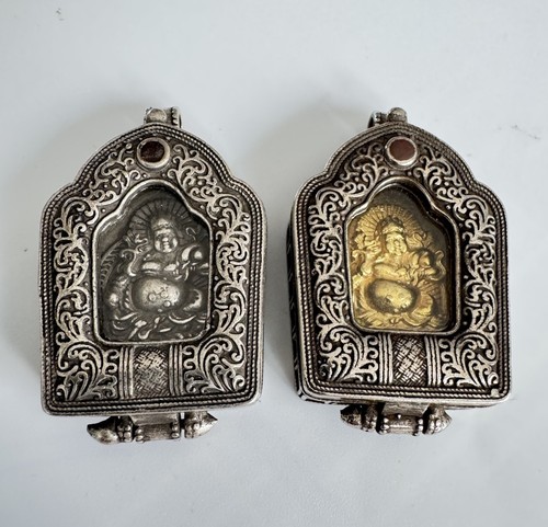 Pair vintage tibetan - pair, white