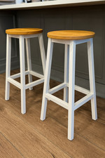 Set of 2 Bar Stools Metal Frame Footrest Oak Beige Kitchen Counter Dining Chairs