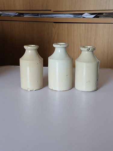 Old off white stoneware - 3,