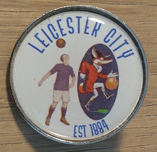 Retro leicester city pin badge - retro,