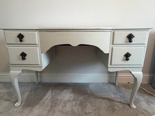 Vintage queen anne style - queen,
