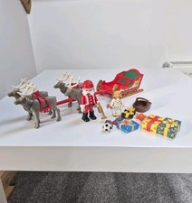 Playmobil 5977 Christmas Santa Sleigh With Reindeer.*PLEASE READ DESCRIPTION*