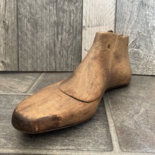VINTAGE WOODEN SHOE LAST