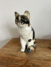 Winstanley  cat size 5