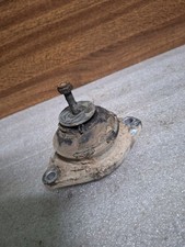 Audi 80 90 S2 B4 1993 Diesel 55kW Engine mount bracket DLG10712