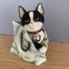 Gorgeous Cat Ornament With