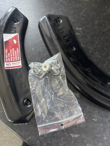 Rear bumper diffusers - rear, maxton