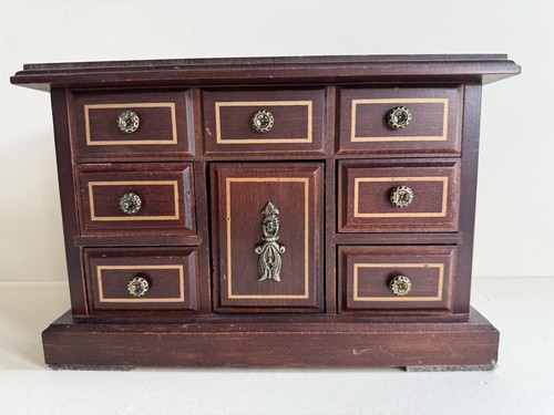 Wooden jewellery box with - box,