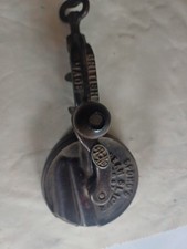 Cracking Vintage Cast Iron