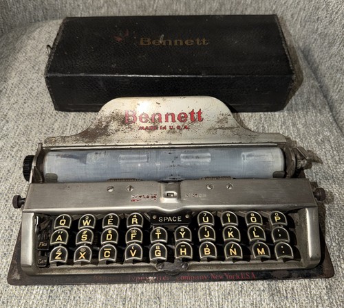Rare bennett pocket typewriter - rare,