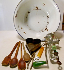 KITCHENALIA ENAMEL BOWL SPONG