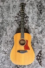 Taylor BIG BABY Acoustic Guitar (BBT) with original Taylor Case.