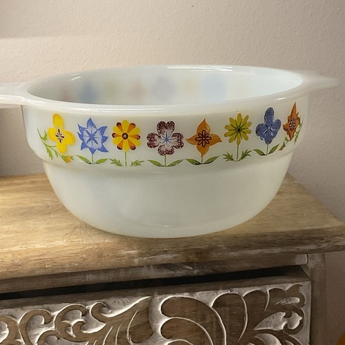 Vintage phoenix pyrex bowl - pyrex,