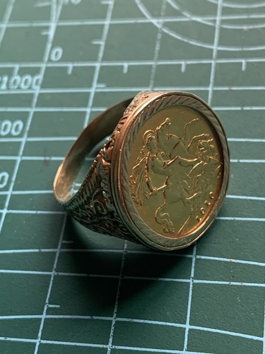 Gold 1910 half - half, ring