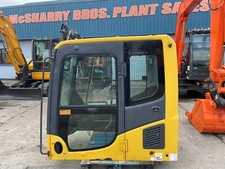 Komatsu PC210-8 Cabin