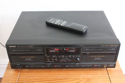 Aiwa dual cassette - , deck