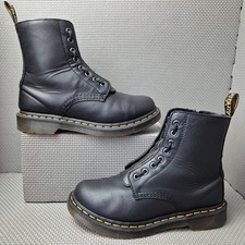 Dr. Martens 1460 Pascal Boots