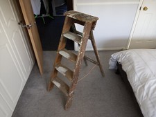 OLD VINTAGE WOODEN STEP LADDER