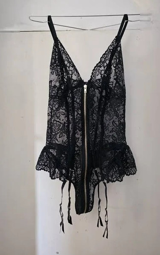 Ann summers taylor - -,