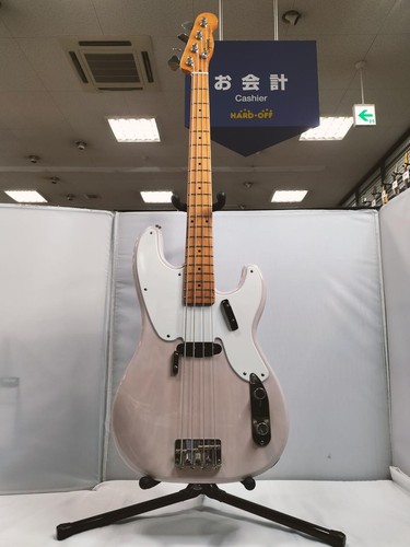 Squier bass guitar - bass,