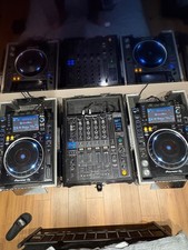 Pioneer CDJ 2000 NXS2 with