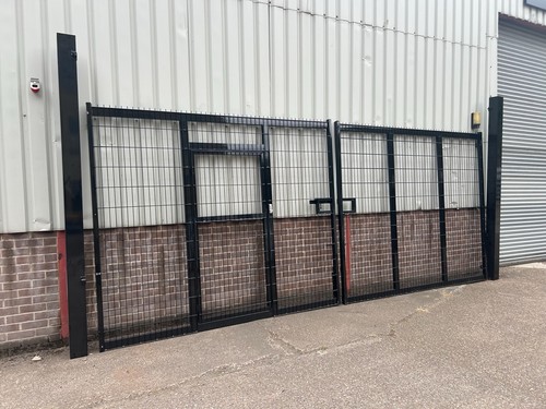 Site gate yard gates - site,