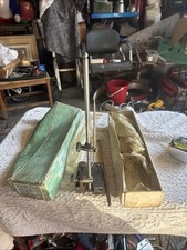 Vintage  Moore & Wright