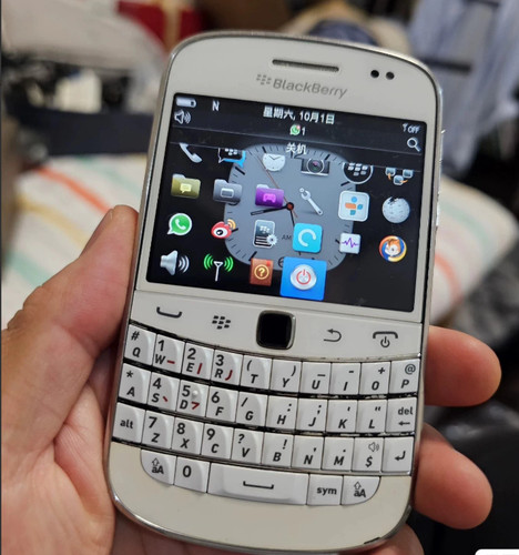 Blackberry bold 9900 gb - 9900,