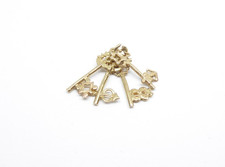 9ct Gold Charm Keys Love