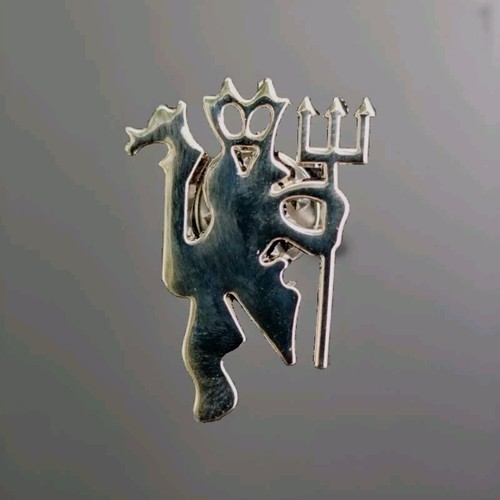 Manchester united devil pin - manchester,