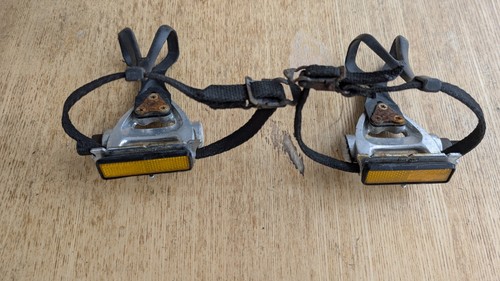 Shimano 105 pedals and - 105,