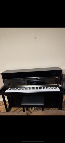 Yamaha upright piano with - yamaha, b1